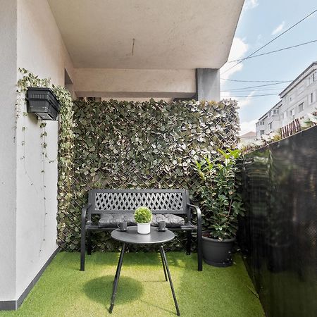 Andreea Studio Oradea Exteriör bild