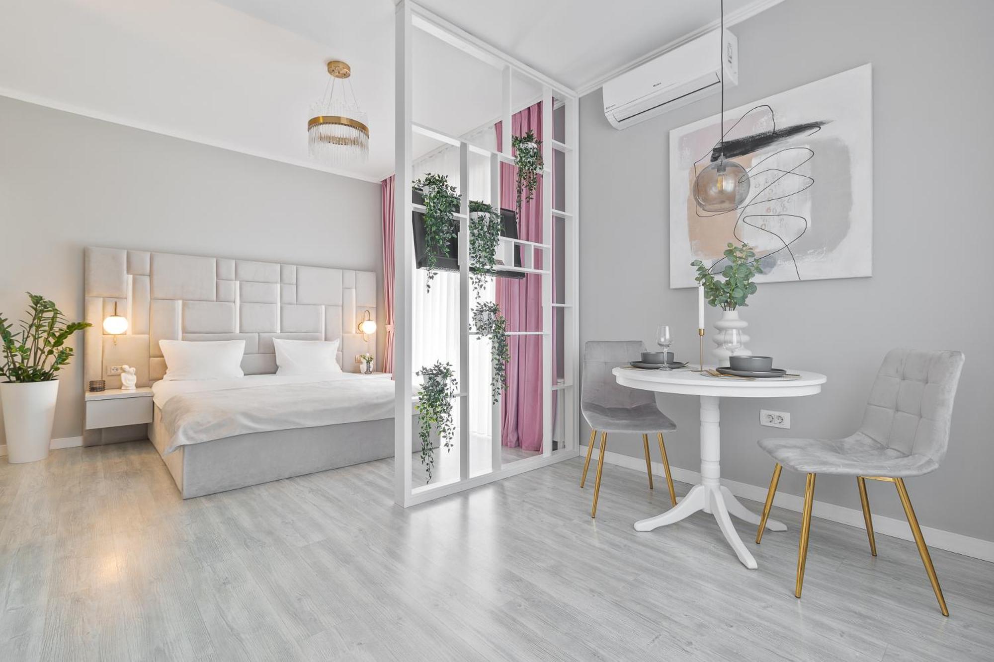 Andreea Studio Oradea Exteriör bild